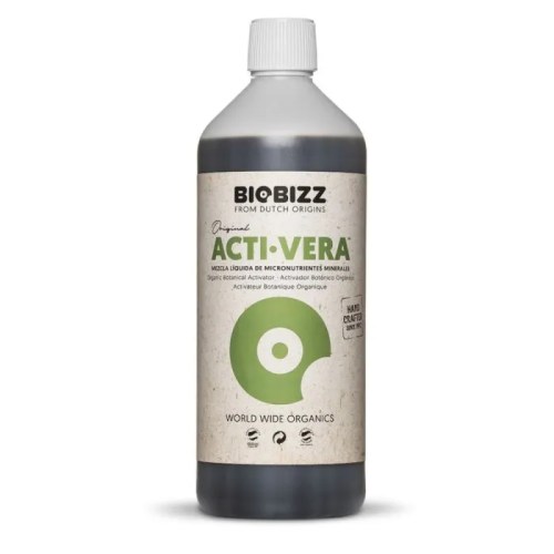 Aplicación de Acti·Vera para mejorar la salud y el vigor de las plantas de forma 100% natural.