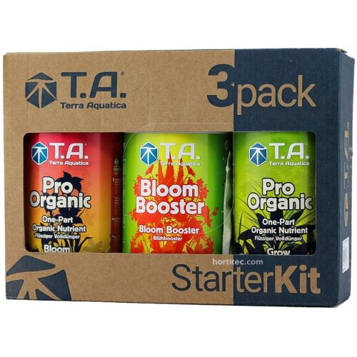 Botellas de Pro Organic Grow, Pro Organic Bloom y Bloom Booster de Terra Aquatica alineadas para su uso.