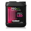 Plantas con un verde intenso y sin carencias bajo focos LED tras usar Pro LED de Pro-XL.