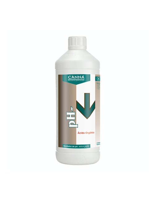 Aplicación de ácido cítrico orgánico de Canna en solución de nutrientes biológica.