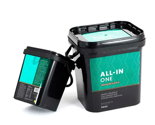Mezcla equilibrada de nutrientes orgánicos All-in-One de Mycoterra para plantas.