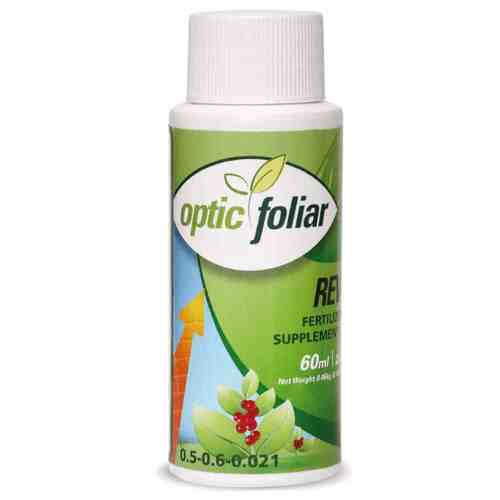 Aplicación foliar de REV para aumentar el verdor y la vitalidad de las hojas.