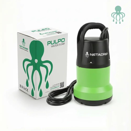 Bomba de agua de 5000 litros por hora marca Netadrip para sistemas de riego automatizados.