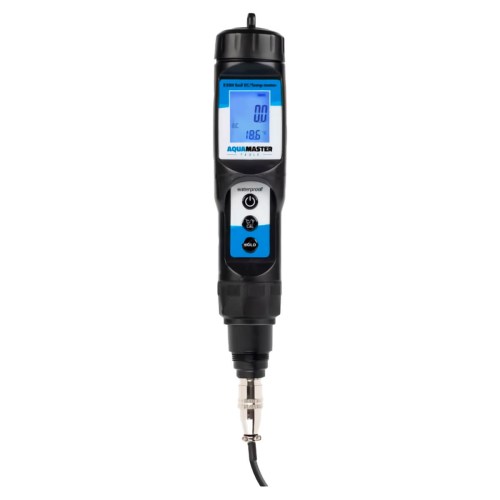 Instrumento Aqua Master E300 Pro para medición directa de nutrientes en la zona radicular.